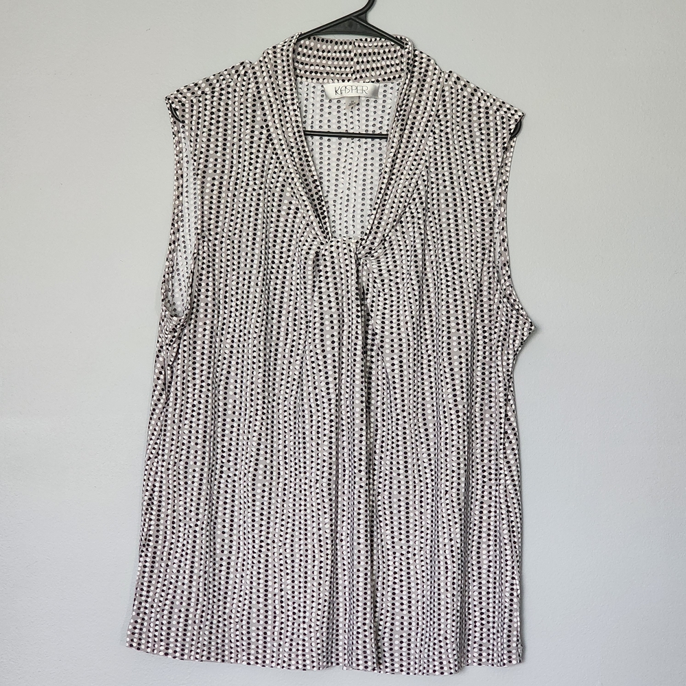 Kasper Black and White Sleeveless Top